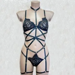 Collection Exclusive Paradise Boutik Body String Harnais En Dentelle Avec Jarretières Intégrées