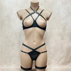 Collection Exclusive Paradise Boutik Ensemble 3 Pièces Soutien-gorge & Culotte Ouverts, Porte-jarretelles Intégrés -Sextoys boutique ensemble 3 pieces soutien gorge et culotte ouverts et porte jarretelles integres 1