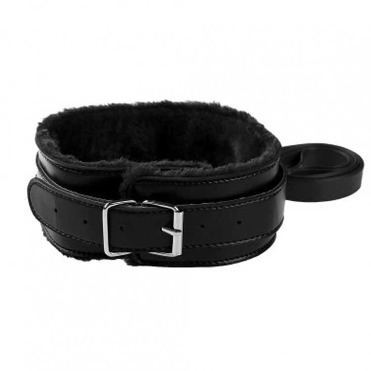 Ensemble Collier Fausse Fourrure Et Laisse Assortie - BDSM By Paradise Boutik 1 Ensemble Collier Fausse Fourrure Et Laisse Assortie - BDSM By Paradise Boutik