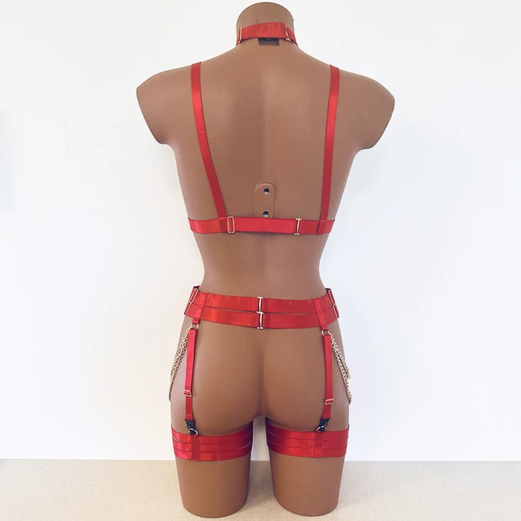 Collection Exclusive Paradise Boutik Ensemble De Lingerie Rouge 2 Pièces Avec Jarretières Et Chaînes 2 Collection Exclusive Paradise Boutik Ensemble De Lingerie Rouge 2 Pièces Avec Jarretières Et Chaînes – Image 2