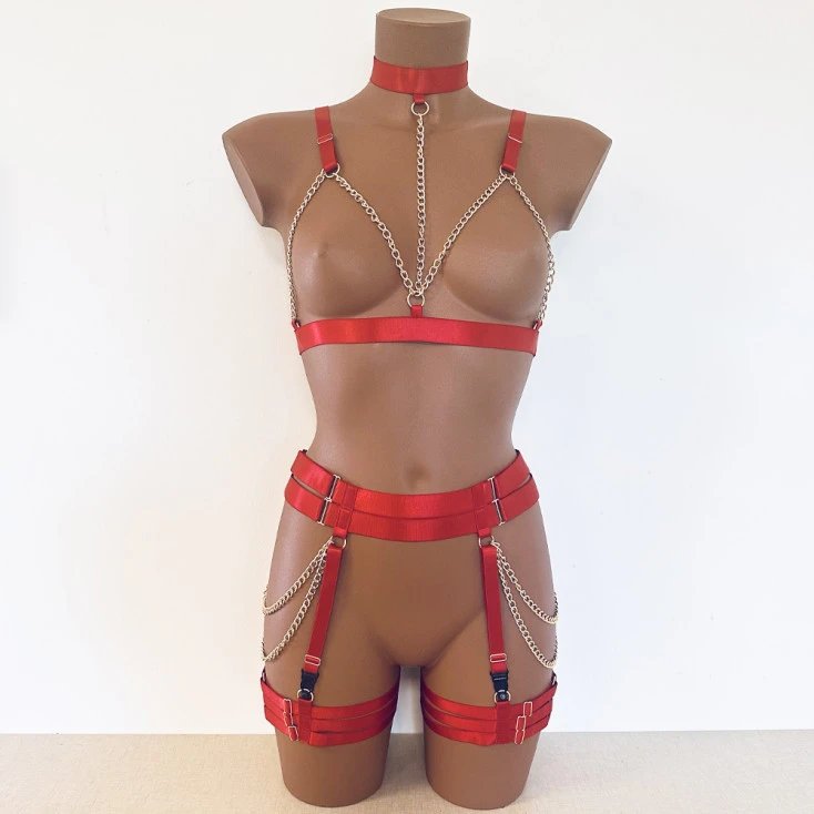 Collection Exclusive Paradise Boutik Ensemble De Lingerie Rouge 2 Pièces Avec Jarretières Et Chaînes 1 Collection Exclusive Paradise Boutik Ensemble De Lingerie Rouge 2 Pièces Avec Jarretières Et Chaînes