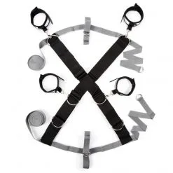 Fifty Shades Of Grey Keep Still - Kit écarteur En Croix Pour Lit 9 Fifty Shades Of Grey Keep Still - Kit écarteur En Croix Pour Lit -Sextoys boutique keep still kit ecarteur en croix pour lit 3