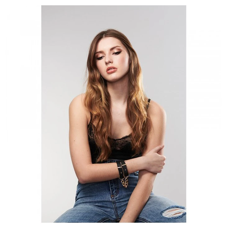 Menottes - MAZE - Bijoux Indiscrets 2 Menottes - MAZE - Bijoux Indiscrets – Image 2