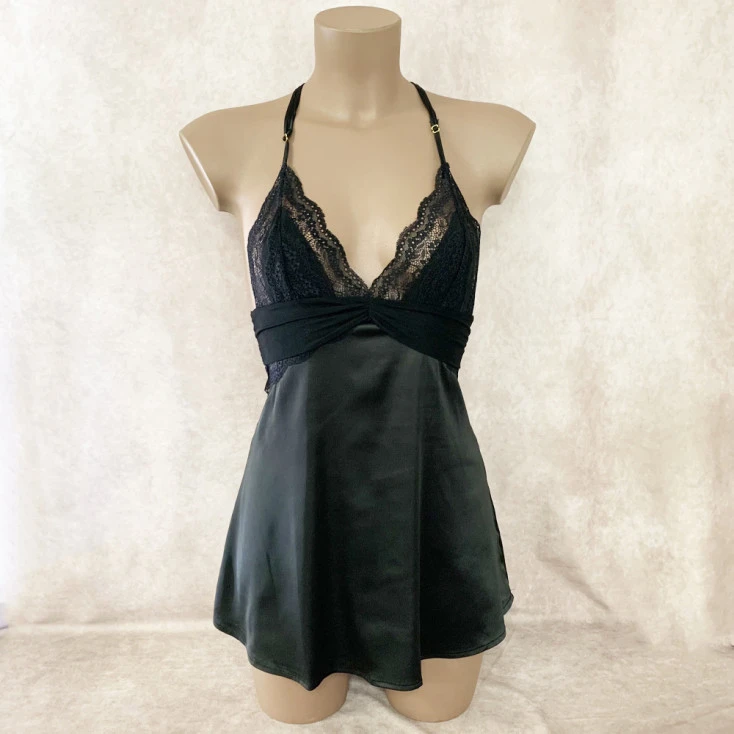 Nuisette Dos Nu En Dentelle Et Satin 1 Nuisette Dos Nu En Dentelle Et Satin