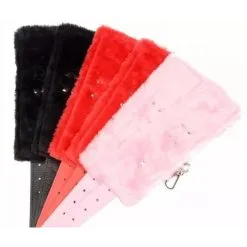 Paire De Menottes Doublée Fausse Fourrure - BDSM By Paradise Boutik -Sextoys boutique paire de menottes doublee fausse fourrure 2