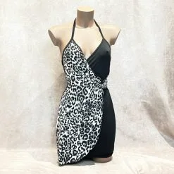 Robe Asymétrique Avec Imprimé Léopard – OutX