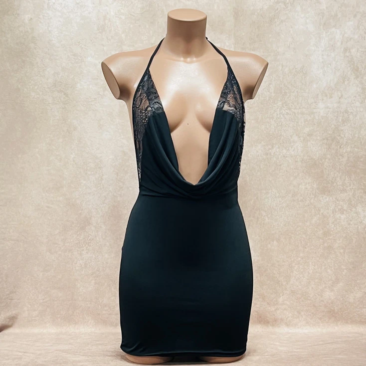 Robe Dos Nu Avec Décolleté - OutX 1 Robe Dos Nu Avec Décolleté - OutX