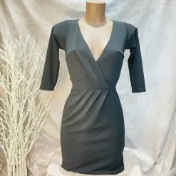 Robe Manches 3/4 Col V Cache-Cœur – OutX