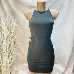 Robe Noire Sans Manches & Lien Taille – OutX