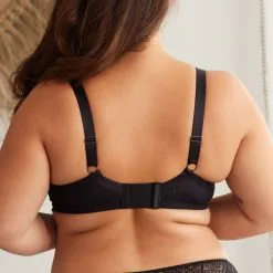 Soutien-Gorge En Dentelle Graphique ‘Maya’ – Valege Lingerie -Sextoys boutique soutien gorge en dentelle graphique maya valege lingerie 7