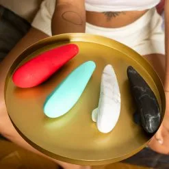 Stimulateur Clitoridien ‘Marilyn Monroe Special Edition’ Noir - Womanizer -Sextoys boutique stimulateur clitoridien marilyn monroe special edition noir womanizer 6